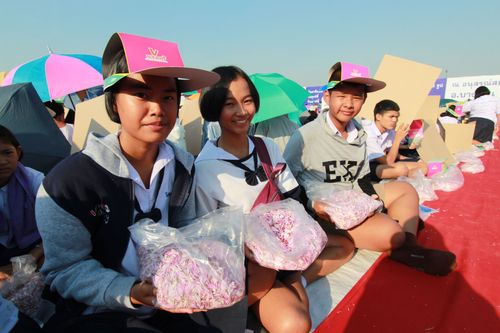 ภาพ No.34216:โครงการธรรมยาตรา เส้นทางพระผู้ปราบมาร ปีที่ 7 ณ อนุสรณ์สถานบางปลา