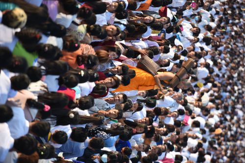 ภาพ No.34139:โครงการธรรมยาตรา เส้นทางพระผู้ปราบมาร ปีที่ 7 ณ อนุสรณ์สถานบางปลา