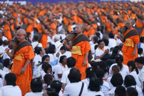 ภาพ No.34170:โครงการธรรมยาตรา เส้นทางพระผู้ปราบมาร ปีที่ 7 ณ อนุสรณ์สถานบางปลา