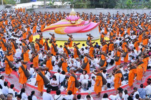 ภาพ No.34261:โครงการธรรมยาตรา เส้นทางพระผู้ปราบมาร ปีที่ 7 ณ อนุสรณ์สถานบางปลา