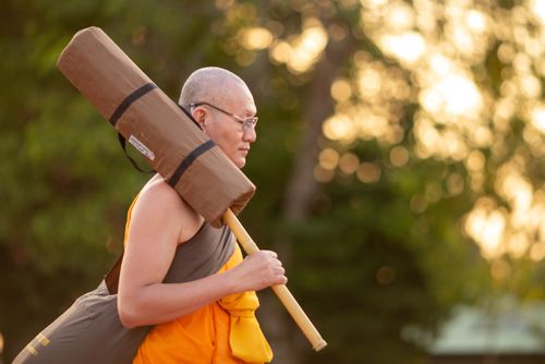 ภาพ No.34388:โครงการธรรมยาตรา เส้นทางพระผู้ปราบมาร ปีที่ 7 ณ อนุสรณ์สถานคลองบางนางแท่น