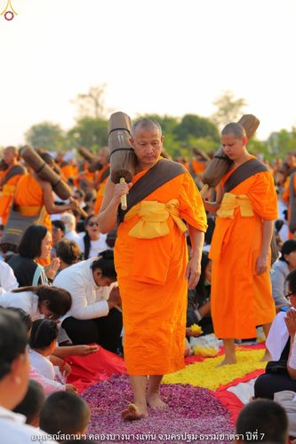 ภาพ No.34498:โครงการธรรมยาตรา เส้นทางพระผู้ปราบมาร ปีที่ 7 ณ อนุสรณ์สถานคลองบางนางแท่น