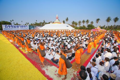 ภาพ No.34520:โครงการธรรมยาตรา เส้นทางพระผู้ปราบมาร ปีที่ 7 ณ อนุสรณ์สถานคลองบางนางแท่น