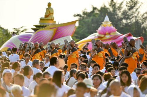 ภาพ No.34450:โครงการธรรมยาตรา เส้นทางพระผู้ปราบมาร ปีที่ 7 ณ อนุสรณ์สถานคลองบางนางแท่น