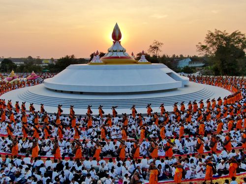 ภาพ No.34436:โครงการธรรมยาตรา เส้นทางพระผู้ปราบมาร ปีที่ 7 ณ อนุสรณ์สถานคลองบางนางแท่น