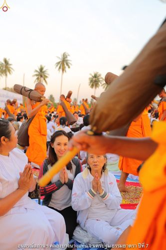 ภาพ No.34514:โครงการธรรมยาตรา เส้นทางพระผู้ปราบมาร ปีที่ 7 ณ อนุสรณ์สถานคลองบางนางแท่น