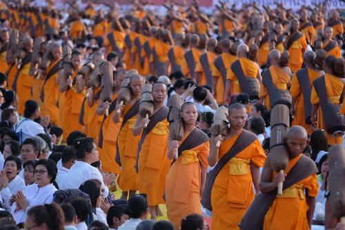 ภาพ No.34576:โครงการธรรมยาตรา เส้นทางพระผู้ปราบมาร ปีที่ 7 ณ อนุสรณ์สถานคลองบางนางแท่น