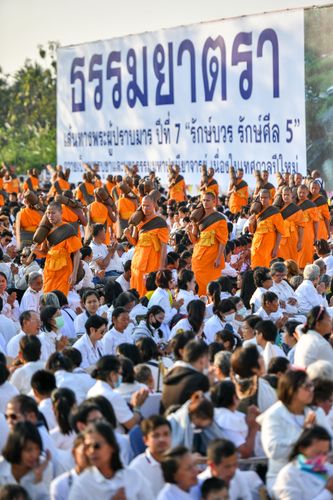 ภาพ No.34454:โครงการธรรมยาตรา เส้นทางพระผู้ปราบมาร ปีที่ 7 ณ อนุสรณ์สถานคลองบางนางแท่น