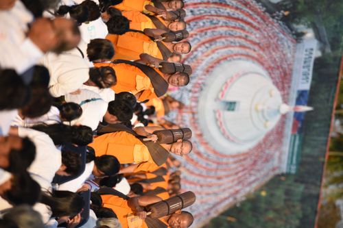 ภาพ No.34372:โครงการธรรมยาตรา เส้นทางพระผู้ปราบมาร ปีที่ 7 ณ อนุสรณ์สถานคลองบางนางแท่น