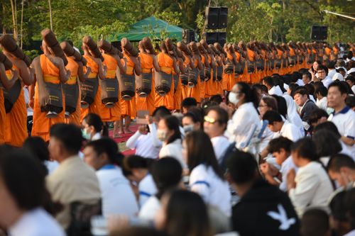 ภาพ No.34373:โครงการธรรมยาตรา เส้นทางพระผู้ปราบมาร ปีที่ 7 ณ อนุสรณ์สถานคลองบางนางแท่น
