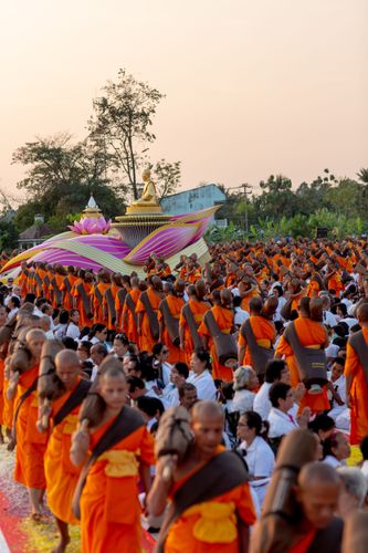 ภาพ No.34418:โครงการธรรมยาตรา เส้นทางพระผู้ปราบมาร ปีที่ 7 ณ อนุสรณ์สถานคลองบางนางแท่น