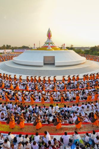 ภาพ No.34463:โครงการธรรมยาตรา เส้นทางพระผู้ปราบมาร ปีที่ 7 ณ อนุสรณ์สถานคลองบางนางแท่น
