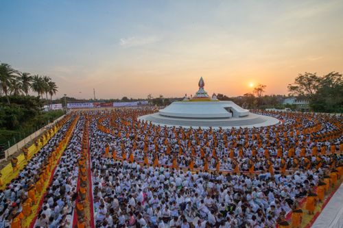 ภาพ No.34481:โครงการธรรมยาตรา เส้นทางพระผู้ปราบมาร ปีที่ 7 ณ อนุสรณ์สถานคลองบางนางแท่น