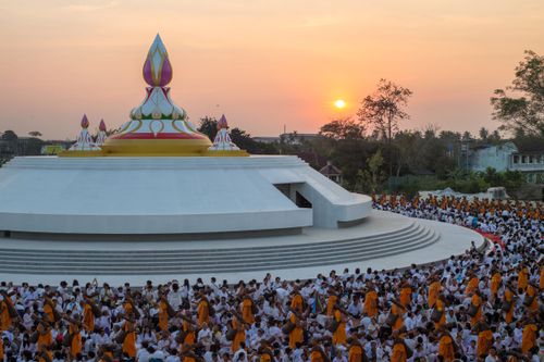 ภาพ No.34482:โครงการธรรมยาตรา เส้นทางพระผู้ปราบมาร ปีที่ 7 ณ อนุสรณ์สถานคลองบางนางแท่น
