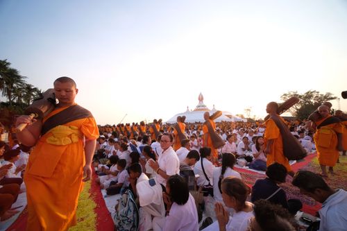 ภาพ No.34573:โครงการธรรมยาตรา เส้นทางพระผู้ปราบมาร ปีที่ 7 ณ อนุสรณ์สถานคลองบางนางแท่น