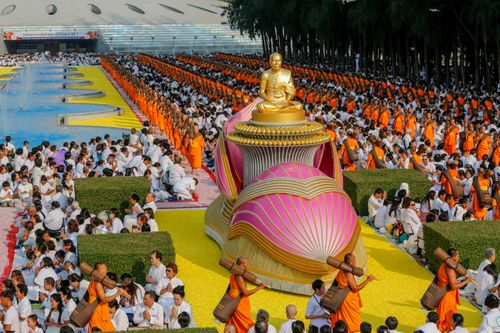 ภาพ No.34656:โครงการธรรมยาตรา เส้นทางพระผู้ปราบมาร ปีที่ 7 ณ วัดพระธรรมกาย