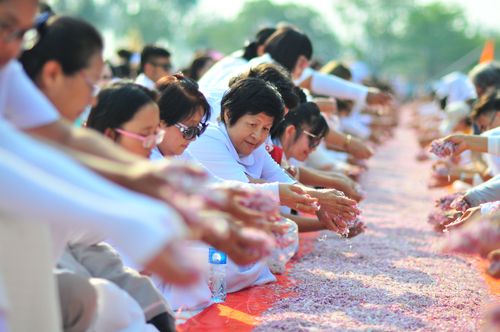 ภาพ No.34805:โครงการธรรมยาตรา เส้นทางพระผู้ปราบมาร ปีที่ 7 ณ วัดพระธรรมกาย