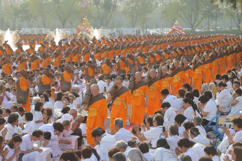 ภาพ No.34610:โครงการธรรมยาตรา เส้นทางพระผู้ปราบมาร ปีที่ 7 ณ วัดพระธรรมกาย
