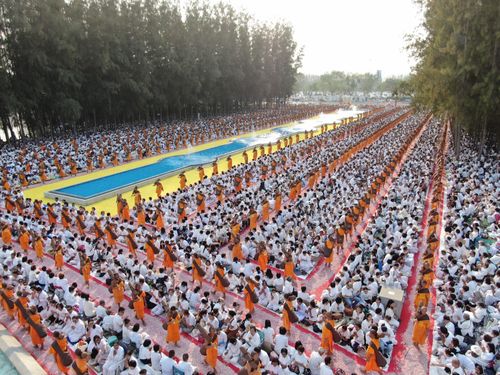 ภาพ No.34679:โครงการธรรมยาตรา เส้นทางพระผู้ปราบมาร ปีที่ 7 ณ วัดพระธรรมกาย
