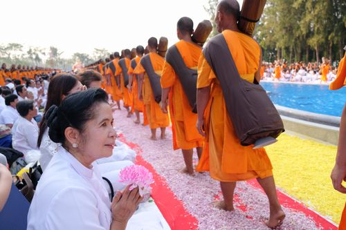 ภาพ No.34632:โครงการธรรมยาตรา เส้นทางพระผู้ปราบมาร ปีที่ 7 ณ วัดพระธรรมกาย