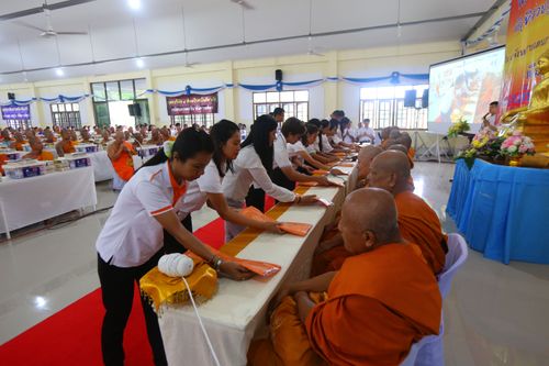 ภาพ No.30564:พิธีถวายสังฆทานแด่คณะสงฆ์ 323 วัด ใน 4 จังหวัดภาคใต้ ครั้งที่ 141