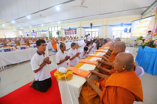 ภาพ No.30565:พิธีถวายสังฆทานแด่คณะสงฆ์ 323 วัด ใน 4 จังหวัดภาคใต้ ครั้งที่ 141