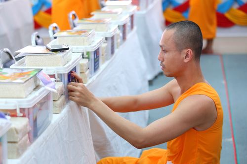 พิธีถวายสังฆทานแด่คณะสงฆ์ 323 วัด ใน 4 จังหวัดภาคใต้ ครั้งที่ 142