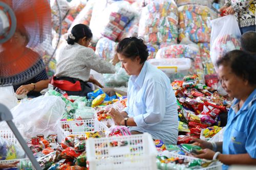 ภาพ No.30583:พิธีถวายสังฆทานแด่คณะสงฆ์ 323 วัด ใน 4 จังหวัดภาคใต้ ครั้งที่ 142