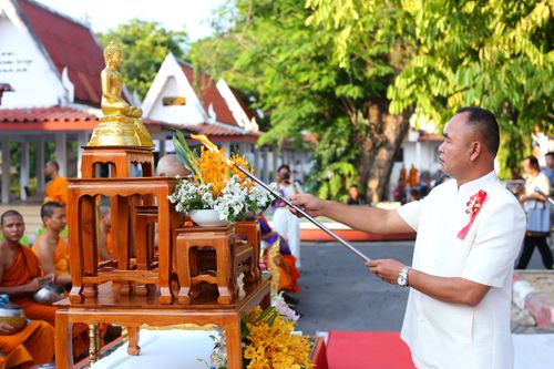 ภาพ No.30596:พิธีถวายสังฆทานแด่คณะสงฆ์ 323 วัด ใน 4 จังหวัดภาคใต้ ครั้งที่ 142