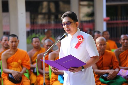 ภาพ No.30604:พิธีถวายสังฆทานแด่คณะสงฆ์ 323 วัด ใน 4 จังหวัดภาคใต้ ครั้งที่ 142