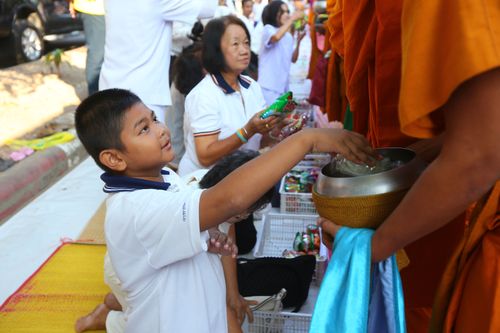 ภาพ No.30625:พิธีถวายสังฆทานแด่คณะสงฆ์ 323 วัด ใน 4 จังหวัดภาคใต้ ครั้งที่ 142