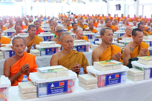 ภาพ No.30647:พิธีถวายสังฆทานแด่คณะสงฆ์ 323 วัด ใน 4 จังหวัดภาคใต้ ครั้งที่ 142