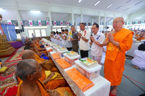 ภาพ No.30661:พิธีถวายสังฆทานแด่คณะสงฆ์ 323 วัด ใน 4 จังหวัดภาคใต้ ครั้งที่ 142