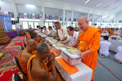 ภาพ No.30662:พิธีถวายสังฆทานแด่คณะสงฆ์ 323 วัด ใน 4 จังหวัดภาคใต้ ครั้งที่ 142