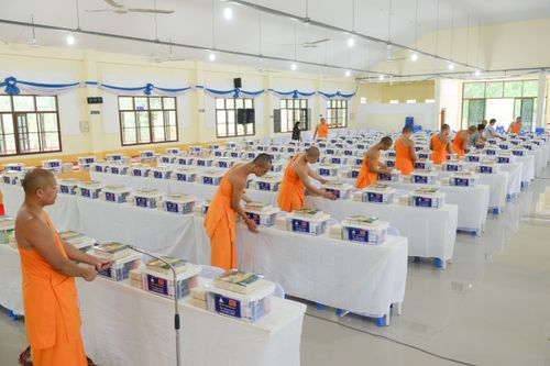 ภาพ No.30714:พิธีถวายสังฆทานแด่คณะสงฆ์ 323 วัด ใน 4 จังหวัดภาคใต้ ครั้งที่ 144