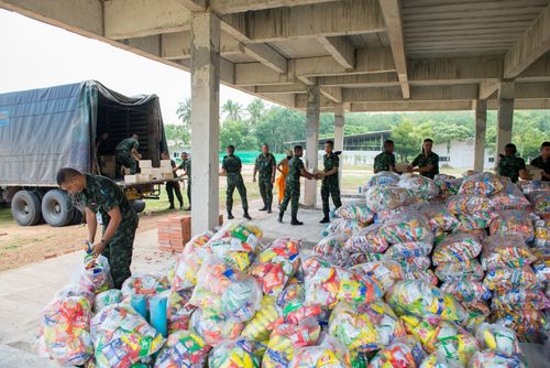 ภาพ No.30879:พิธีถวายสังฆทานแด่คณะสงฆ์ 323 วัด ใน 4 จังหวัดภาคใต้ ครั้งที่ 147