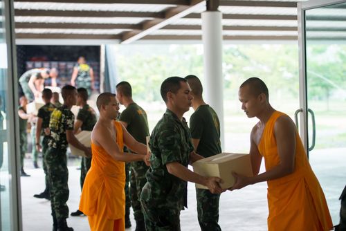 ภาพ No.30888:พิธีถวายสังฆทานแด่คณะสงฆ์ 323 วัด ใน 4 จังหวัดภาคใต้ ครั้งที่ 147