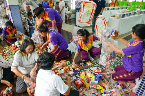 ภาพ No.31514:พิธีถวายสังฆทานแด่คณะสงฆ์ 323 วัด ใน 4 จังหวัดภาคใต้ ครั้งที่ 148