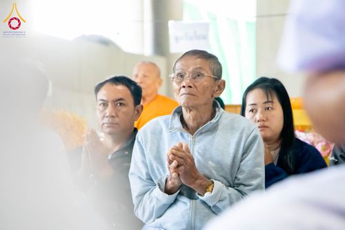 ภาพ No.293657:วันที่ 10 มกราคม พ.ศ. 2569 พิธีปลงผมธรรมทายาทบูชาธรรม 117  ปี คุณยายอาจารย์ฯ ณ วิหารคด วัดพระธรรมกาย ปทุมธานี