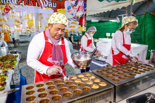 ภาพ No.300949:วันที่ 23 มกราคม พ.ศ. 2569 พิธีถวายภัตตาหารเป็นสังฆทาน แด่พระธรรมยาตรา ณ อนุสรณ์สถานบางปลา วัดบางปลา อำเภอบางเลน จังหวัดนครปฐม ในโครงการธรรมยาตรา กตัญญูบูชา มหาปูชนียาจารย์ พระมงคลเทพมุนี(สด จนฺทสโร) พระผู้ปราบมาร อนุสรณ์สถาน 7 แห่ง ปีที่ 14