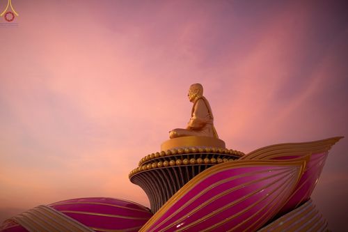 ภาพ No.74213:พุทธบุตรธรรมยาตรา ปฏิบัติธรรมและบันทึกภาพประวัติศาสตร์ ในโครงการธรรมยาตรากตัญญูบูชา มหาปูชนียาจารย์ พระมงคลเทพมุนี(สด จนฺทสโร) พระผู้ปราบมาร อนุสรณ์สถาน 7 แห่ง ปีที่ 11 ณ อนุสรณ์สถานบางปลา อ.บางเลน จ.นครปฐม วันที่ 23 มกราคม พ.ศ. 2566