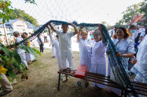 ภาพ No.297743:วันที่ 18 มกราคม พ.ศ. 2569 พิธีตักบาตรพระธรรมยาตรา ณ วัดโบสถ์บน ต.บางคูเวียง จ.นนทบุรี อนุสรณ์สถานลำดับที่ 4 สถานที่เกิดด้วยกายธรรม ในโครงการธรรมยาตรา กตัญญูบูชา มหาปูชนียาจารย์ พระมงคลเทพมุนี(สด จนฺทสโร) พระผู้ปราบมาร อนุสรณ์สถาน 7 แห่ง ปีที่ 14