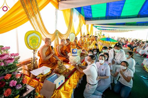 พิธีทอดกฐินสามัคคีทั่วไทย 5,000 วัด โดยคณะศิษยานุศิษย์วัดพระธรรมกาย น้อมบูชาธรรม 78 ปี หลวงพ่อธัมมชโย วันเสาร์ที่ 5 พฤศจิกายน พ.ศ. 2565 ณ ที่พักสงฆ์ห้วยหนึ่ง อ.สวนผึ้ง จ.ราชบุรี