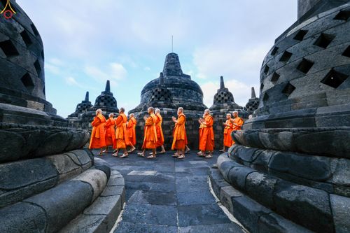 ภาพ No.331587:วันอาทิตย์ที่ 31 พฤษภาคม พ.ศ. 2569 เทศกาลวิสาขบูชานานาชาติ มหาเจดีย์บุโรพุทโธ (Borobudur) ในจังหวัดชวากลาง ประเทศอินโดนีเซีย