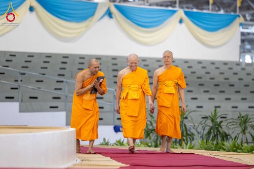 ภาพ No.308653:วันที่ 1 กุมภาพันธ์ พ.ศ. 2569 พิธีรับประกาศนียบัตร และพระของขวัญพระธรรมยาตรา ณ สภาธรรมกายสากล วัดพระธรรมกาย จ.ปทุมธานี