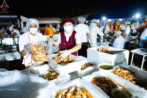 ภาพ No.71132:พิธีถวายภัตตาหารเป็นสังฆทาน แด่คณะพระธรรมยาตราฯ ในโครงการธรรมยาตราฯ ปีที่ 11 ณ อนุสรณ์สถานคลองบางนางแท่น อ.สามพราน จ.นครปฐม วันที่ 14 มกราคม พ.ศ. 2566