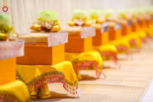 ภาพ No.106001:พิธีถวายภัตตาหารเป็นสังฆทาน แด่คณะพระธรรมยาตราฯ ในโครงการธรรมยาตรากตัญญูบูชา มหาปูชนียาจารย์ พระมงคลเทพมุนี(สด จนฺทสโร) พระผู้ปราบมาร อนุสรณ์สถาน 7 แห่ง ปีที่ 12 วันที่ 3 มกราคม พ.ศ. 2567 ณ อนุสรณ์สถานโลตัสแลนด์ จ.สุพรรณบุรี