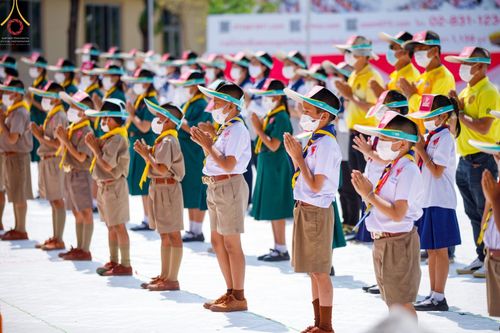 พระธรรมยาตรา ปฏิบัติศาสนกิจทำนุบำรุงศาสนสถาน, สวดธรรมจักร ,ปฏิบัติธรรม ร่วมกับชุมชน,นักเรียนเด็กดีวีสตาร์ ในโครงการธรรมยาตรากตัญญูบูชา มหาปูชนียาจารย์ พระมงคลเทพมุนี(สด จนฺทสโร) พระผู้ปราบมาร อนุสรณ์สถาน 7 แห่ง ปีที่ 11 ณ วัดโบสถ์(บน) อ.บางกรวย จ.นนทบุรี