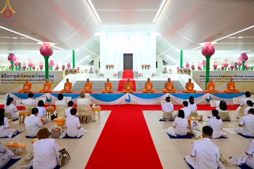 ภาพ No.137746:พิธีอุปสมบทสามเณรอุทิศชีวิต 11 รูป วันวิสาขบูชา พุธที่ 22 พฤษภาคม พ.ศ.2567 ณ อุโบสถ วัดพระธรรมกาย