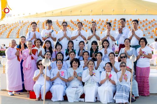 ภาพ No.312013:วันอังคารที่ 3 มีนาคม พ.ศ.2569 พิธีเวียนประทักษิณและจุดมาฆประทีป ณ ลานธรรมพระมหาธรรมกายเจดีย์ วัดพระธรรมกาย